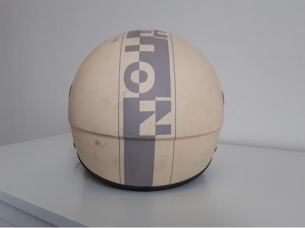 Helm voor brommer of scooter