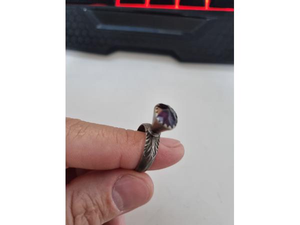 tekoop een antieke lodenring met agaat