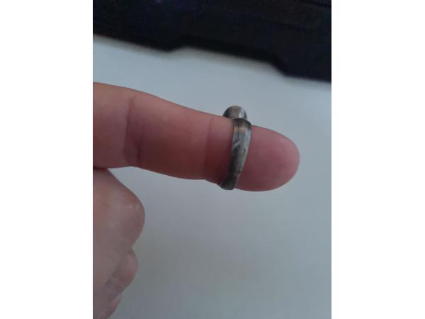 tekoop een antieke lodenring met agaat