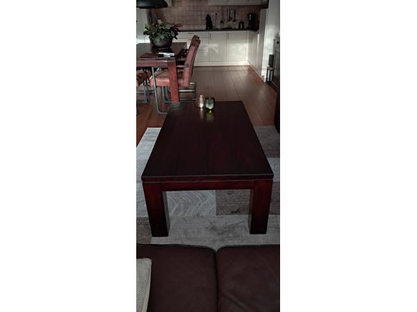 Salontafel. Massief eiken.