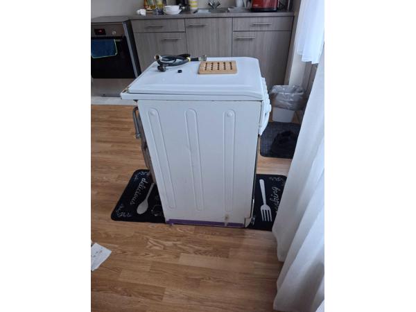 Gas Top and Electric Oven