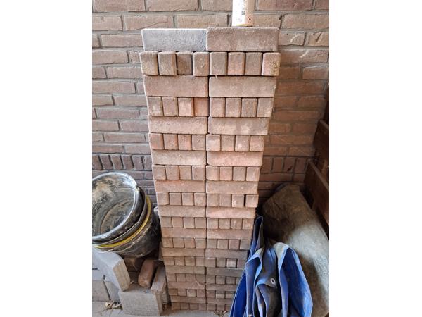 Betonklinkers en opsluitbanden