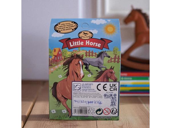 Little horse speelpaard camel bruin zwarte haren camouflage