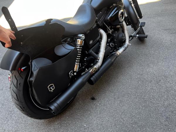 HARLEY-DAVIDSON Dyna Streetbob