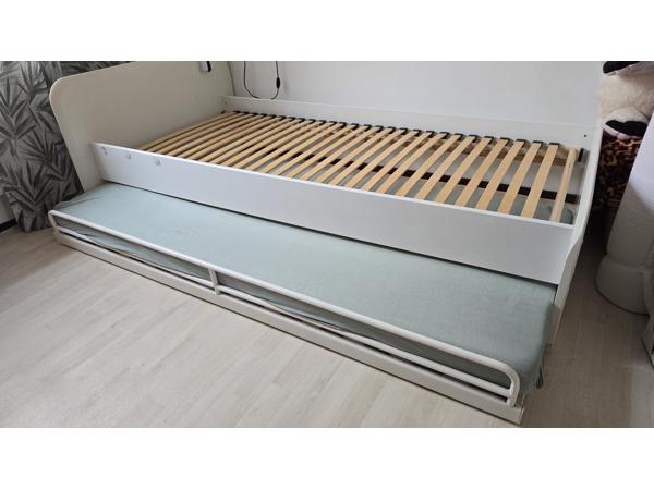 Onderschuifbed / logeerbed