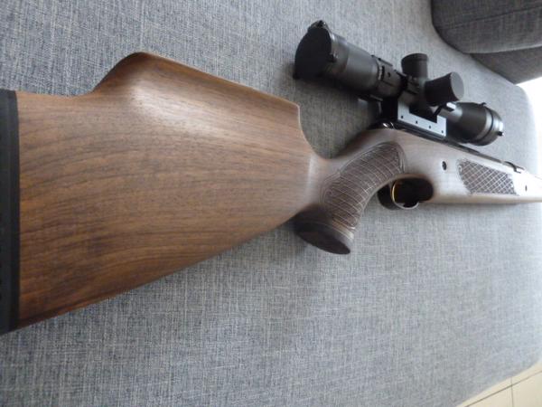 Air Arms  Pro Sport in walnoten hout 4,5 MM, 16 joul