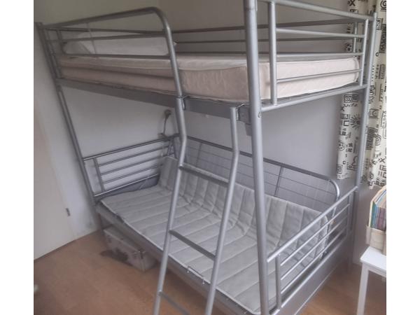 Stapelbed/zitbank