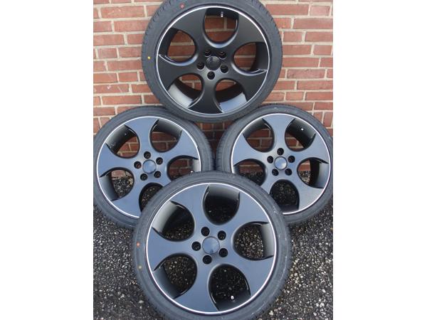 18 Inch GTI Black Velgen en Banden Steek 5x112