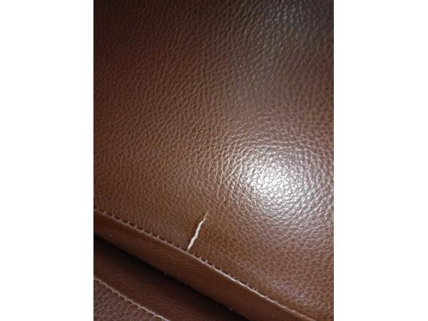 Lederlook Chesterfield