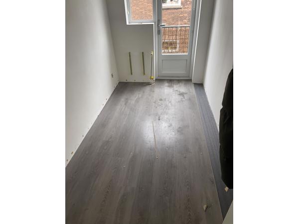 Laminaat vloer - donker grijs eiken 50/60m2