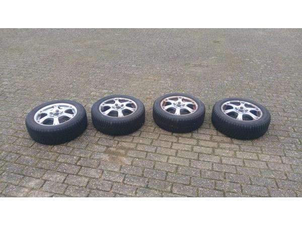 Lichtmetalen 16 inch velgen met oude winterbanden