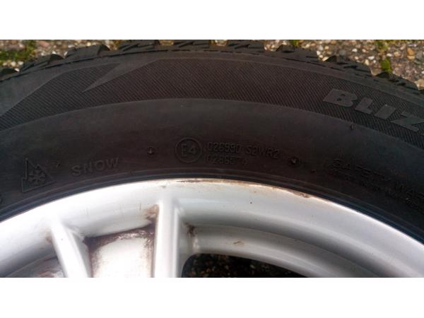 Lichtmetalen 16 inch velgen met oude winterbanden