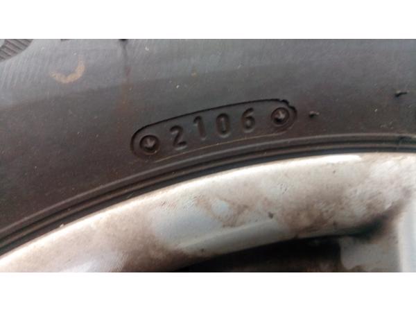 Lichtmetalen 16 inch velgen met oude winterbanden