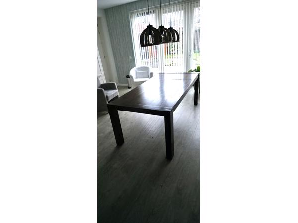 Eetkamertafel Massief Acaciahout