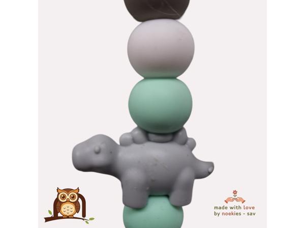 nr 15 noekies Speenkoord Dino grijs mintgroen