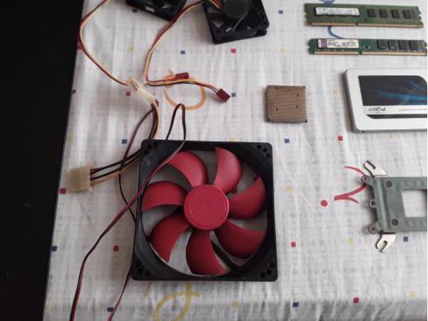 Computer onderdelen. (Ik will een nieuwe pc kopen) total 1k