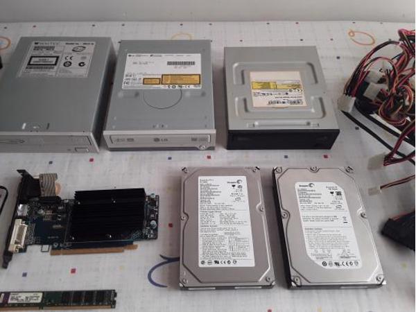 Computer onderdelen. (Ik will een nieuwe pc kopen) total 1k