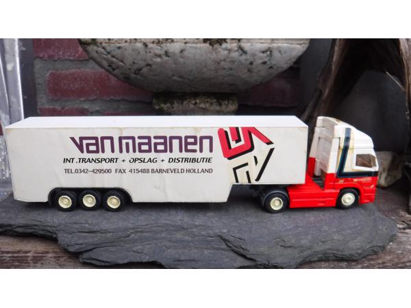 Leuke model truck van van Maanen