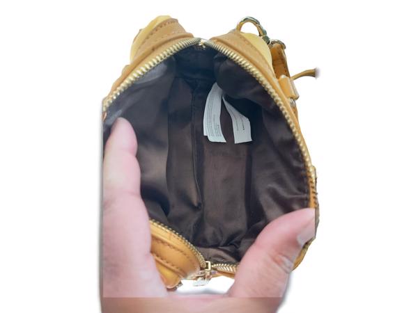 Mini schoudertas geel met kettinkje