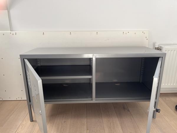 Kast, laag (IKEA)