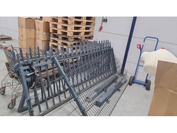 dubbele poort met schade circa 6m