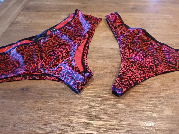 Zgan Sapph short L  en string XL