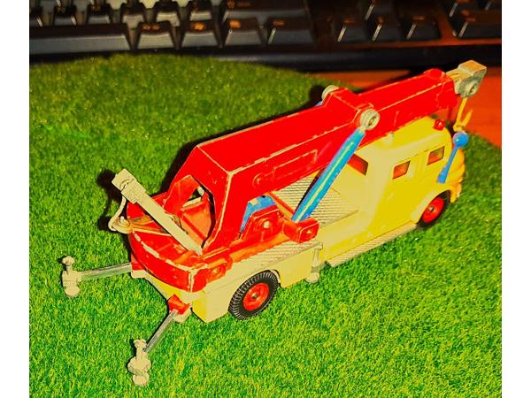 Siku mercedes benz "rund hauber "wreck truck 1