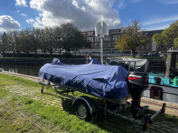 Jeaneau Cap 370 Console incl. trailer