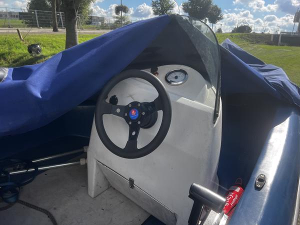 Jeaneau Cap 370 Console incl. trailer