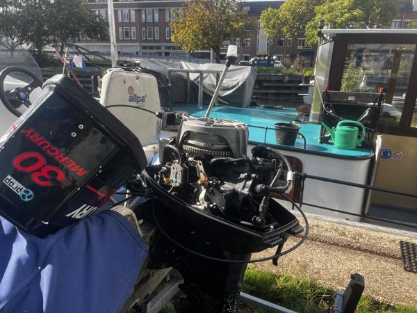 Jeaneau Cap 370 Console incl. trailer