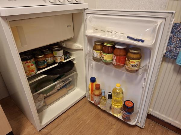 Koelkast tafelmodel, nooit gebruikt als koelkast