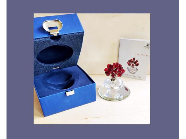 Swarovski Vaas 15 rode rozen met doos, certificaat, spiegel