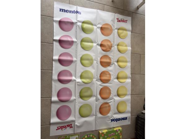 Twister Mentos ( Hasbro Games  2025) nieuw ongebruikt