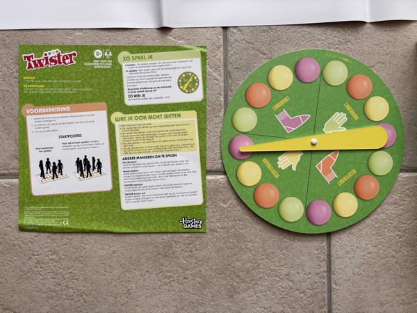 Twister Mentos ( Hasbro Games  2025) nieuw ongebruikt
