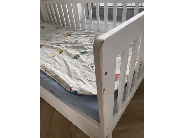 Peuterbed met matrasje
