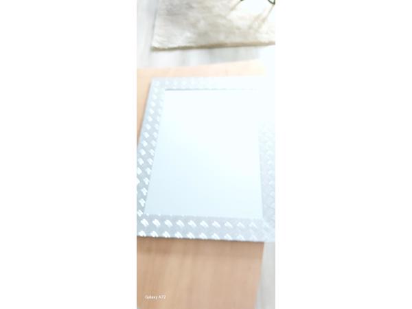 Moderne spiegel zo goed als nieuw