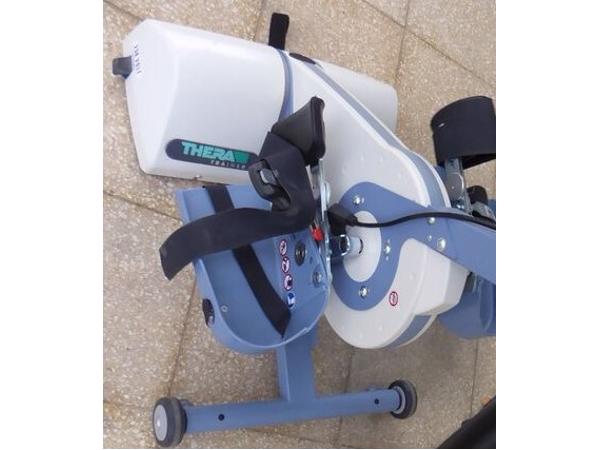 THERA TRAINER TIGO 530 ARM EN BEEN TRAINER