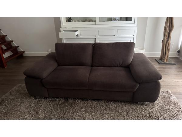 Mooie uitschuifbare 2-Zits bank