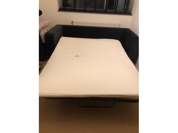 Slaapbank - zo goed als nieuw