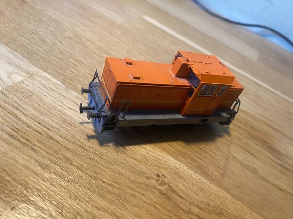 Treintjes rails en decoratie