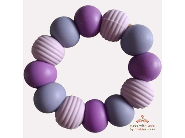 Noekies Handgemaakte Bijtring lila donkerpaars - Nieuw!
