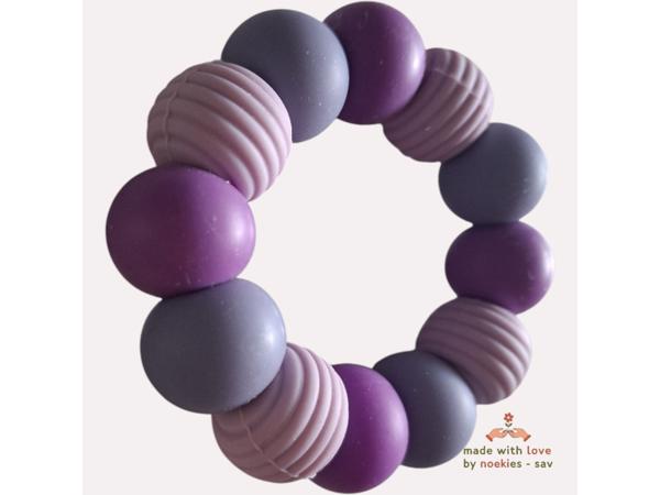 Noekies Handgemaakte Bijtring lila donkerpaars - Nieuw!
