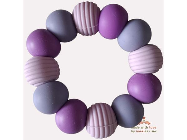 Noekies Handgemaakte Bijtring lila donkerpaars - Nieuw!
