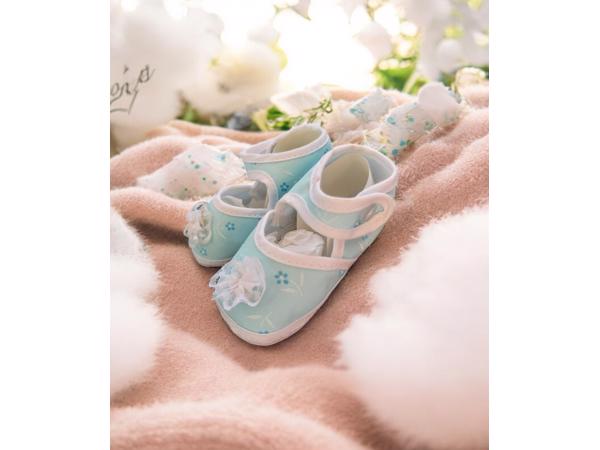 Junior Joy Babyschoenen Newborn Lichtblauw Met Bloemetjes