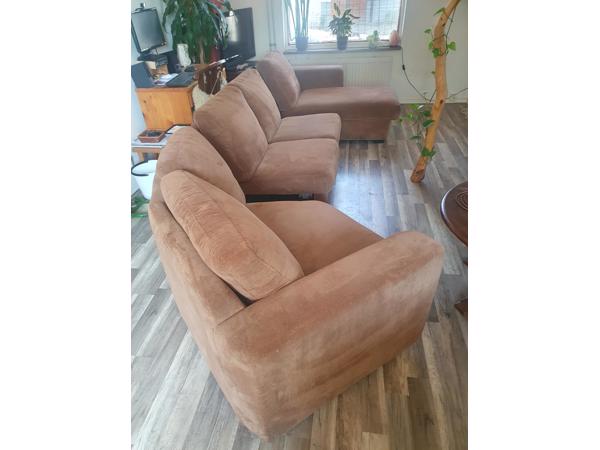 hoekbank bestaande uit 3 losse delen