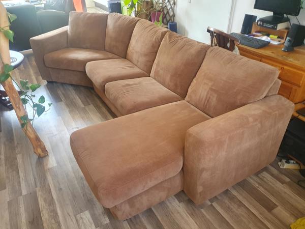 hoekbank bestaande uit 3 losse delen