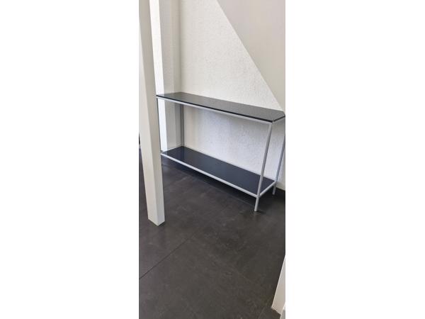 Moderne salontafel en sidetable