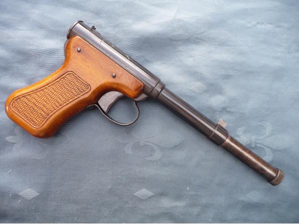 Mooi oud DIANA model 2 LUCHTPISTOOL werkend