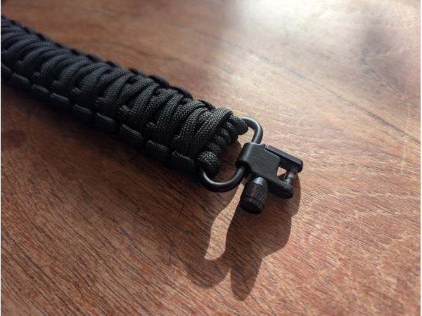 Dempers, Kijkertje en geweerriem.