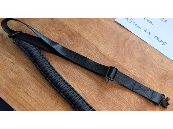 Dempers, Kijkertje en geweerriem.